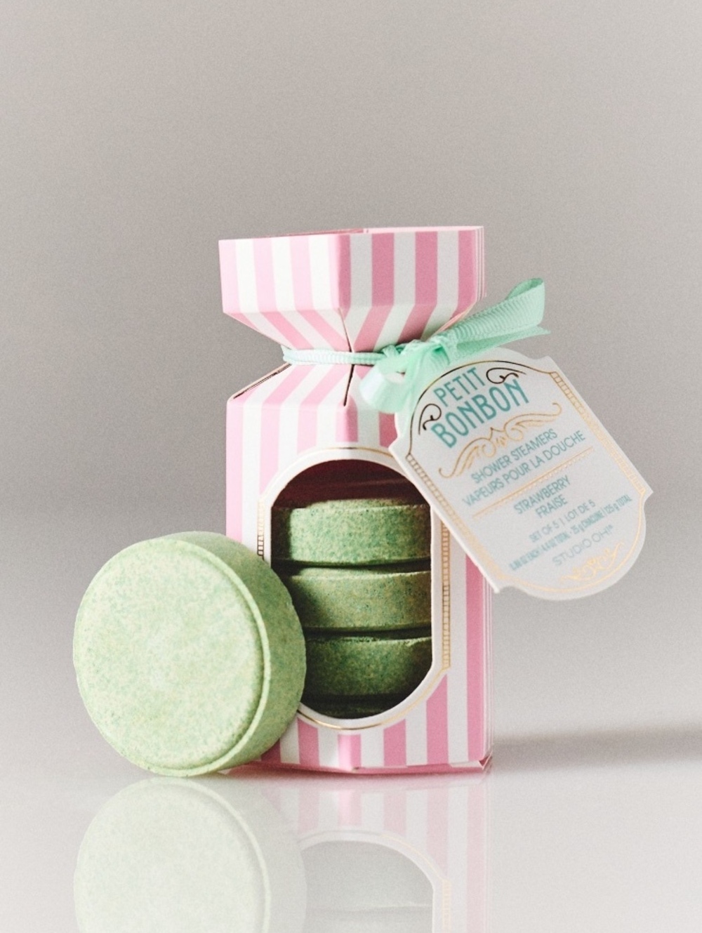 NWT Anthropologie Studio Oh! Petite Bon Bons Shower Steamers - Strawberry